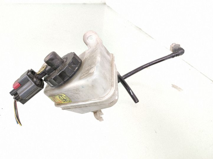 Brake fluid reservoir – 98AB2C217AC