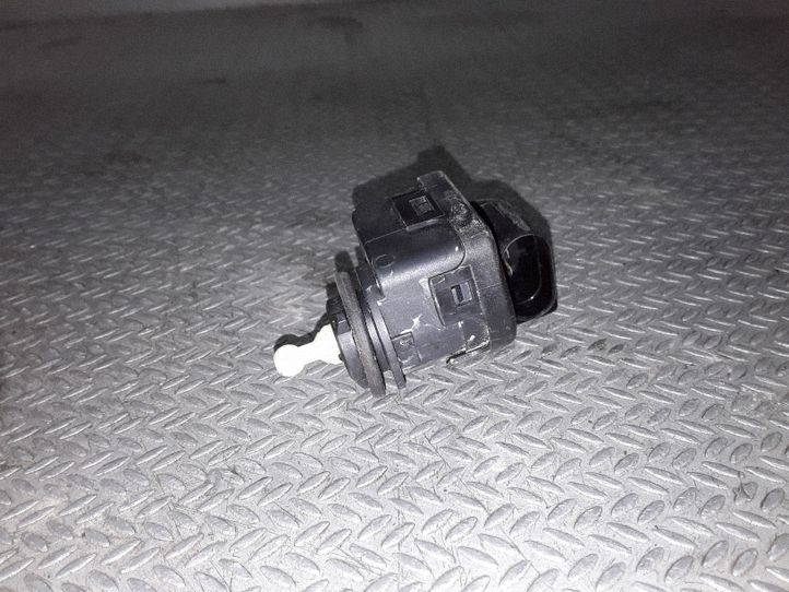 Headlight control model – 4B0941471
