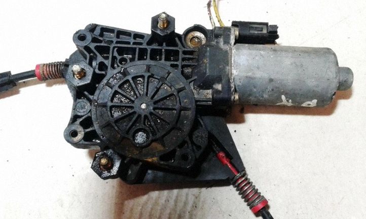 Door electric window regulator