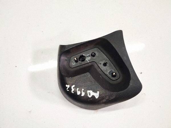 Seat adjustment handle