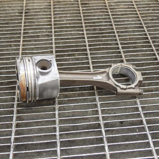 Engine piston