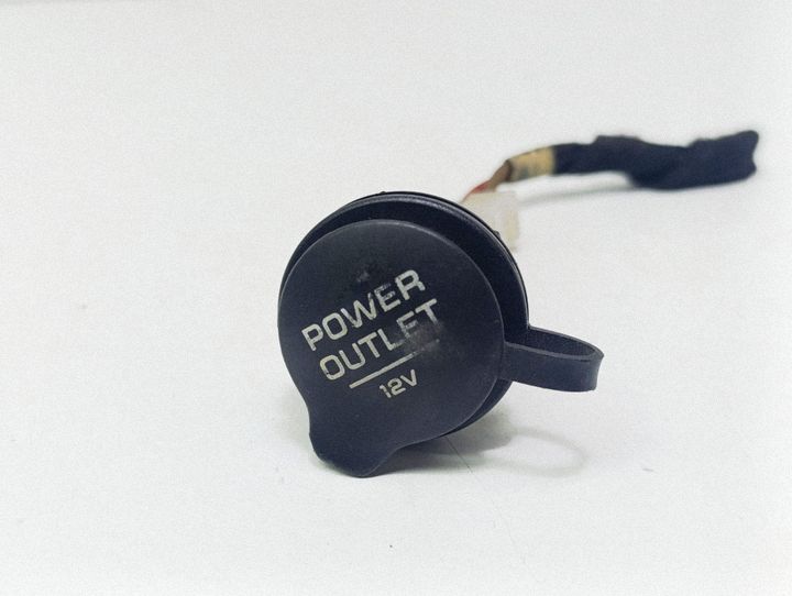 12 V socket – 3B0925071