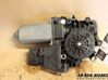 Motor del regulador de la ventanilla de la puerta delantera 