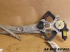 Regulador de puerta delantera con motor 