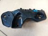 Front bumper mounting bracket D10J500T1
