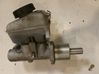 Master brake cylinder 