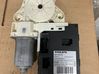 Motor del regulador de la ventanilla de la puerta delantera 30737675