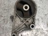 Engine mount bracket V05413