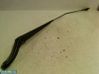Front wiper blade arm 