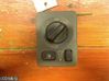 Light switch 4616124
