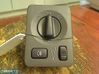 Light switch 4616124