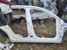 Front sill (body part) 