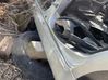 Front sill (body part) 
