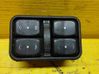 Electric window control switch 90561086
