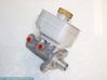 Master brake cylinder 