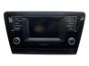 Unidad delantera de radio/CD/DVD/GPS 5JA035871