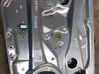 Front window lifting mechanism without motor 