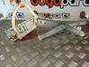 Front window lifting mechanism without motor 