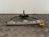 Rear window lifting mechanism without motor 