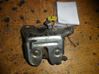 Takaluukun/tavaratilan lukon vastakappale 