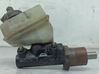 Master brake cylinder 