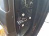 Cerradura de puerta delantera 13210749