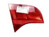 Lampy tylnej klapy bagażnika 8E5945093A