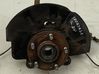 Front wheel hub 