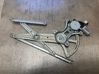Regulador de puerta delantera con motor MN182354