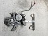 Rear window lifting mechanism without motor 