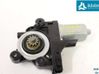 Motor del regulador de la ventanilla de la puerta delantera 30699646