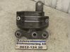 Engine mounting bracket 