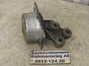 Engine mounting bracket 