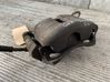 Caliper de freno delantero 8V0615123