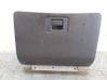 Glove box 