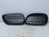 Front bumper upper radiator grill 22405910