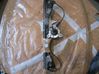 Rear window lifting mechanism without motor 
