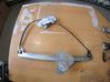 Front window lifting mechanism without motor 