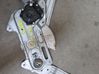 Mechaninis priekinio lango pakėlimo mechanizmas 