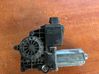 Front door window regulator motor 90520228