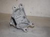 Soporte de montaje de la caja de cambios 8K0399151CN
