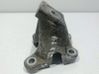 Engine mounting bracket 
