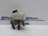 Master brake cylinder 