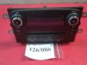 Moldura de la unidad delantera de radio/GPS 281157424R