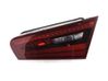 Lampy tylnej klapy bagażnika 8V3945094B