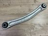 Brazo de suspensión/horquilla superior trasero 7L0505376