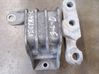 Engine mount bracket V04655