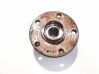 Front wheel hub 