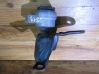 Engine mount bracket 326A34