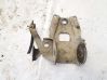 Engine mounting bracket 